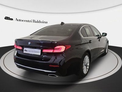 Auto BMW Serie 5 520d mhev 48V Luxury auto usata in vendita presso Autocentri Balduina a 40.900€ - foto numero 4